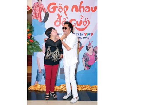 Gặp nhau để cười