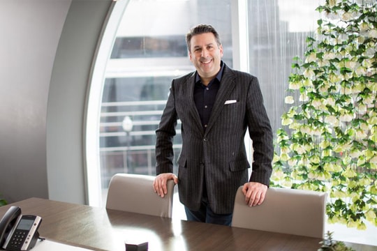 Đọc sách "Tài trí làm giàu"