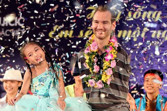 Nick Vujicic trở lại Việt Nam lần thứ ba