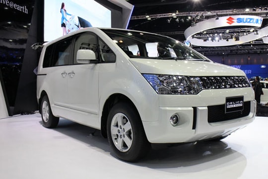 Xe Mitsubishi Delica Space dành cho thị trường Thái Lan
