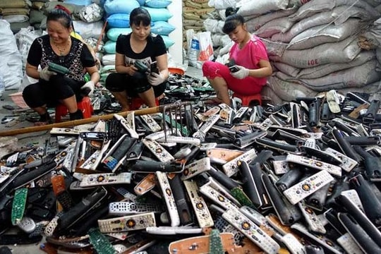 Apple bắt tay HP lập liên minh tái chế