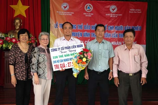 Trên 330 người dân Cần Thơ được tặng thẻ BHYT miễn phí