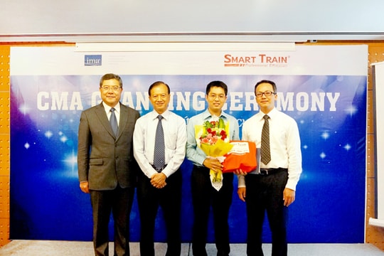 11 học viên đầu tiên tại Việt Nam nhận chứng chỉ CMA