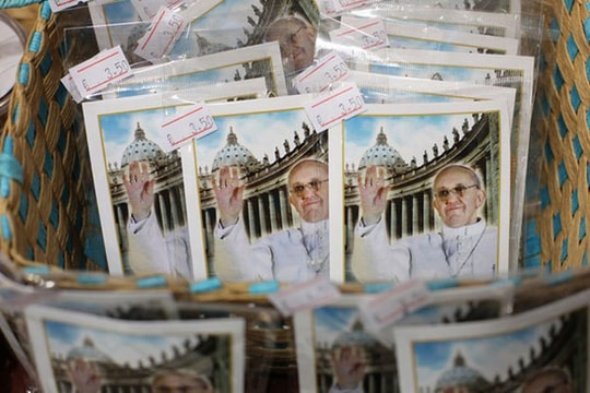 13 món quà lưu niệm tệ nhất thế giới