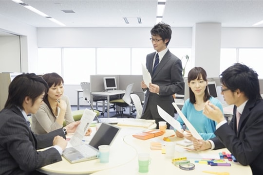 Thảo luận với nhân viên: Bí quyết thành công