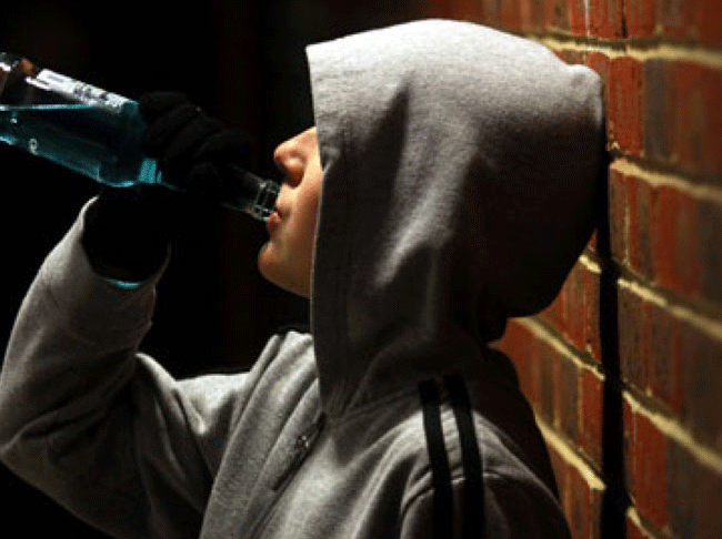 OECD lo ngại giới trẻ phương Tây lún sâu vào nhậu nhẹt