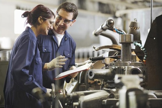 10 ngành nghề khan hiếm lao động nhất 2015