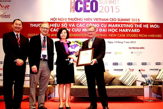 Vinamilk - Doanh nghiệp uy tín nhất trên truyền thông 2015