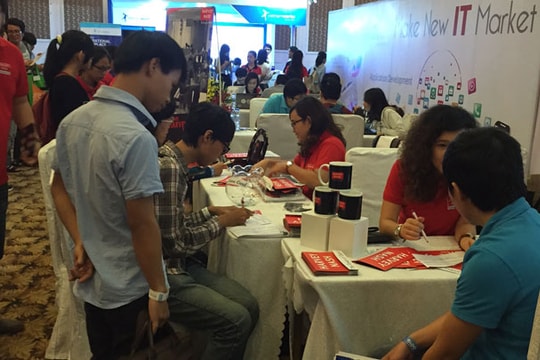 Tech Insider Expo 2015 thu hút hàng nghìn người tham gia