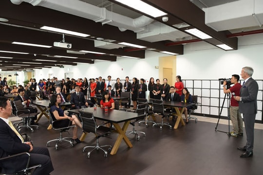 AIA Việt Nam khai trương AIA Exchange tại Hà Nội