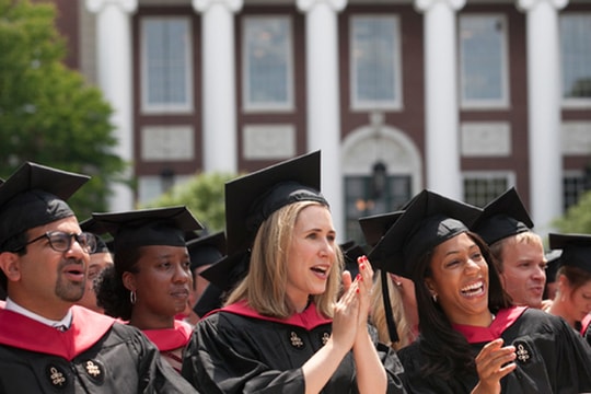 Top 20 trường kinh doanh tốt nhất thế giới