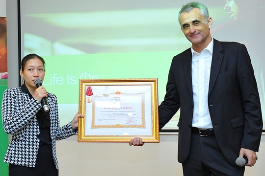 Schneider Electric được nhận Huân chương Lao động hạng Ba