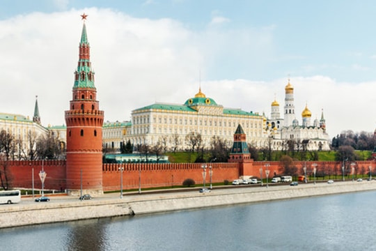 Moody's rút khỏi thị trường Nga