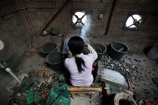 Việt Nam sẽ thoát nỗi ám ảnh rác thải điện tử