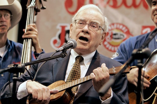 Học cách thư giãn của tỷ phú Warren Buffett