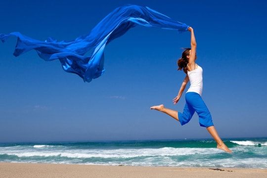 Đi biển nhiều sẽ khiến phụ nữ hạnh phúc hơn