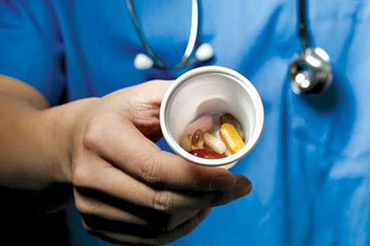 Phải loại bớt thuốc kháng sinh