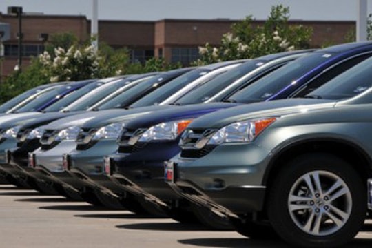 Tháng 5, cả nước nhập khẩu 12.000 ô tô nguyên chiếc