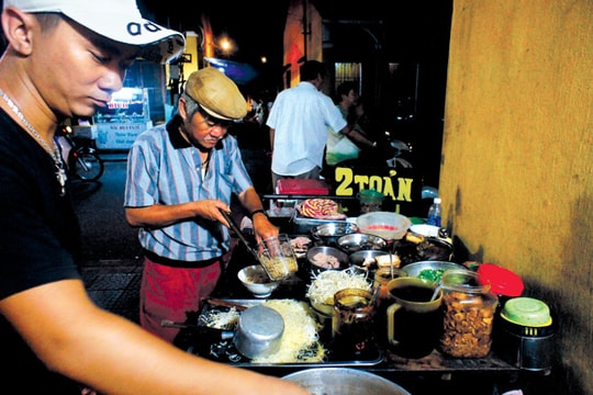 Món ngon hẻm nhỏ