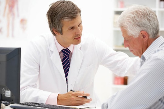 Bệnh... tự nhiên run