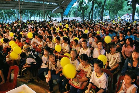 "Nụ cười đêm Trăng"