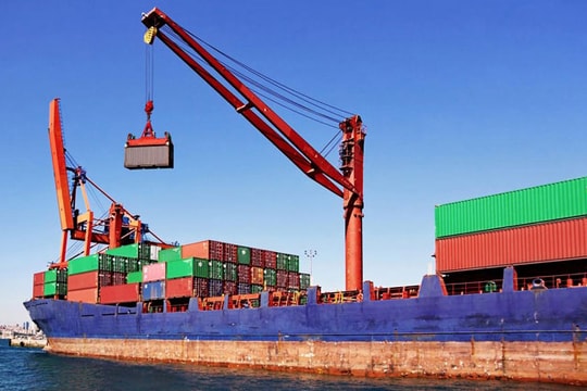 8 tháng, Việt Nam xuất siêu hơn 2,8 tỷ USD