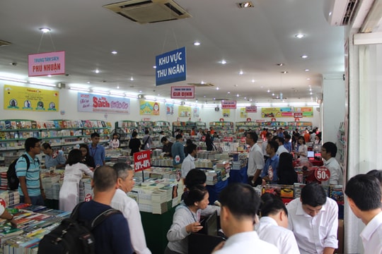 Fahasa tổ chức Hội sách giá đặc biệt