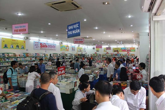 Trao thưởng “Giải sách hay” 2016