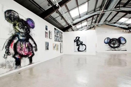 Đấu giá tác phẩm gây quỹ ủng hộ bà Hillary Clinton