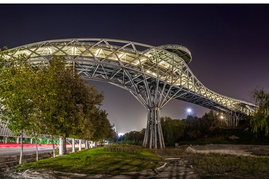 Tabiat - cầu không chỉ để đi