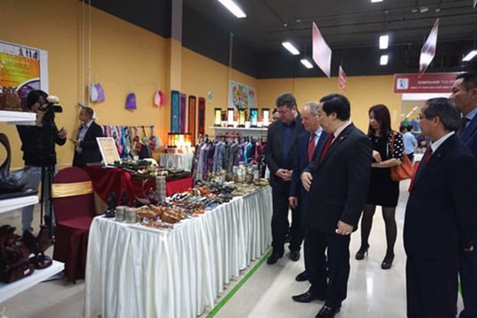 Thị trường Nga nhìn từ nước Nga