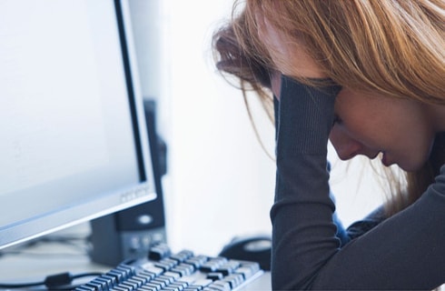 Lối sống tàn phá sức khỏe mà ai cũng mắc phải