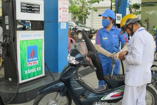 Giá xăng tăng 440 đồng/lít từ 16h45 ngày 20/10
