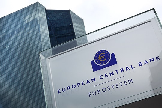 ECB bị kiện về quy định tăng nguồn vốn