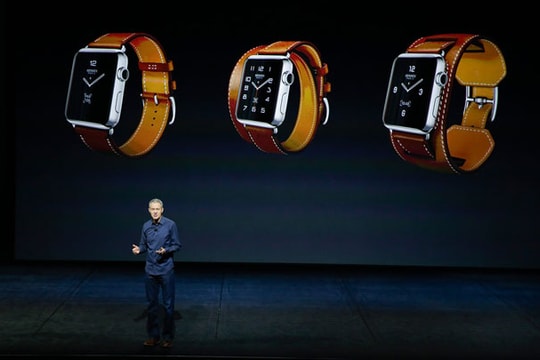Rolex đứng trước "mối nguy" Apple Watch Hermès