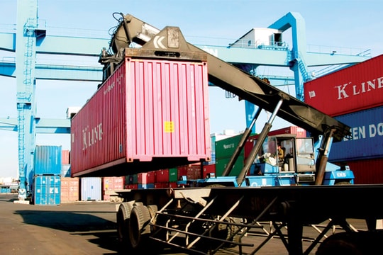 Ngành logistics Việt Nam: Làm lớn "phần bánh" nhỏ