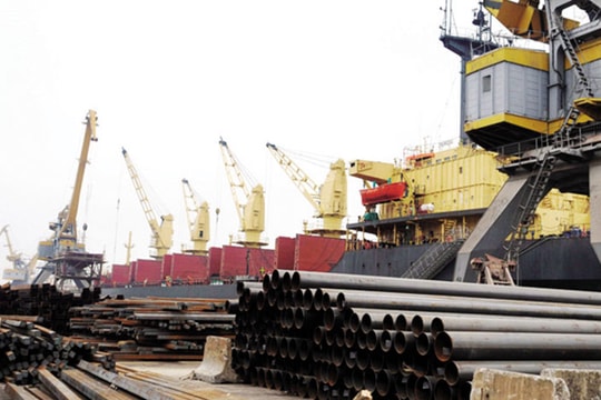 Hãy để thép Việt tự "bơi"