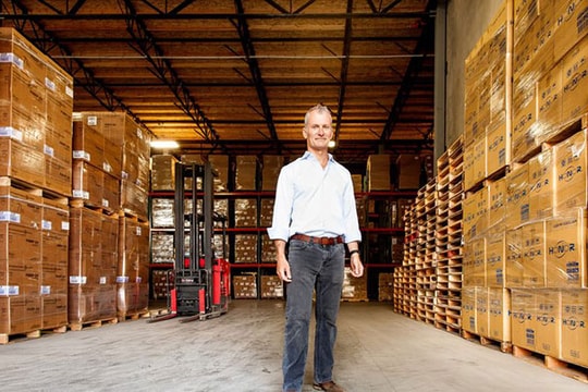 Startup cho thuê nhà kho kiểu Airbnb cạnh tranh với Amazon