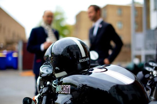 Môtô nào phù hợp với doanh nhân?