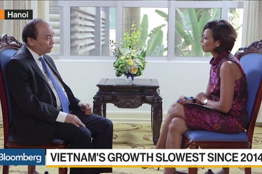 Bloomberg: Thủ tướng Nguyễn Xuân Phúc tin tưởng tốc độ tăng trưởng kinh tế đạt 6,7%
