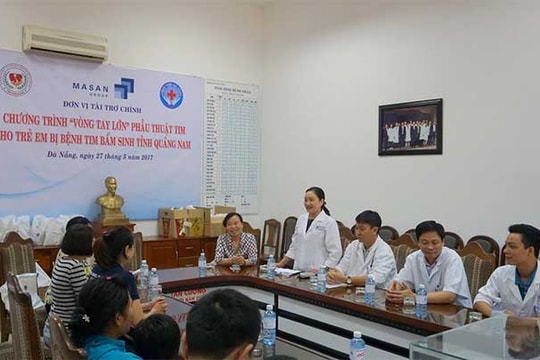 Masan tài trợ mổ đục thủy tinh thể và mổ tim cho người nghèo tại Quảng Nam