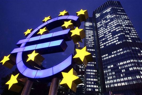 ECB giữ nguyên lãi suất cơ bản ở mức thấp kỷ lục