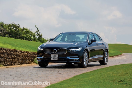 Volvo S90 mang lại chuẩn mới cho doanh nhân Việt