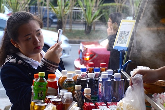 Vì sao dân đô thị Trung Quốc quay lưng với tiền mặt?