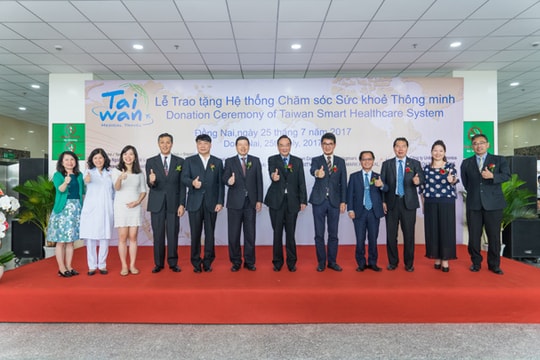 Đài Loan tặng BV Shing Mark hệ thống chăm sóc sức khỏe thông minh