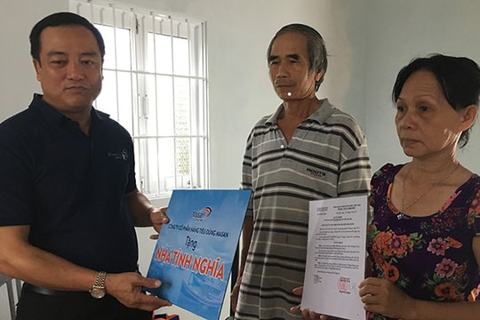 CTCP Masan PQ trao 5 căn nhà tình nghĩa tổng trị giá 350 triệu đồng