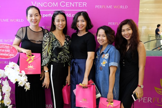 Perfume World khai trương tại Vincom Center Hà Nội và TP.HCM