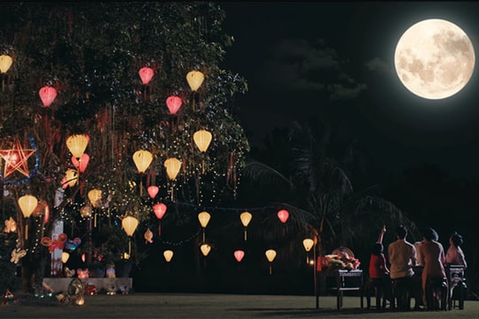 Bánh trung thu – mùa trăng của con và bố