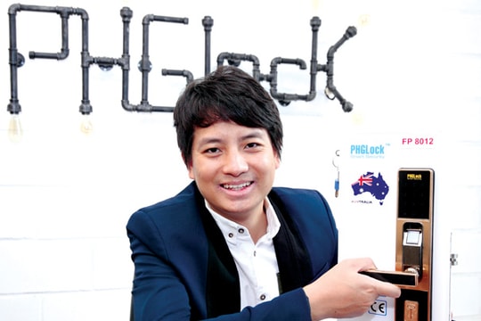 Khởi nghiệp với khóa điện tử và... container