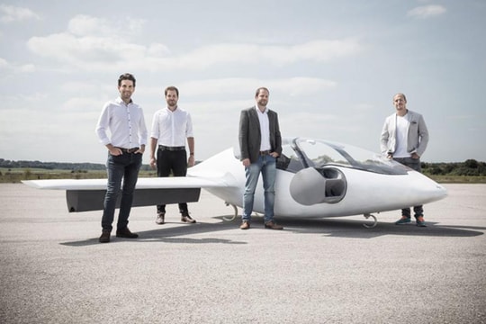 Startup dùng máy bay điện để "taxi hóa" bầu trời
